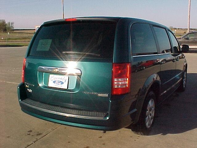 2009 Chrysler Town and Country CREW Limited