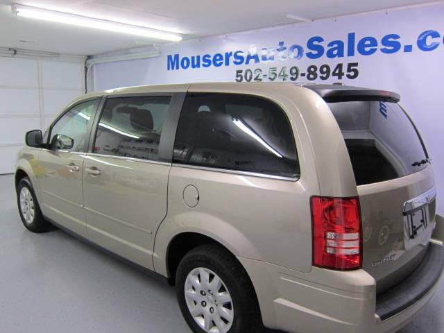 2009 Chrysler Town and Country Elk Conversion Van