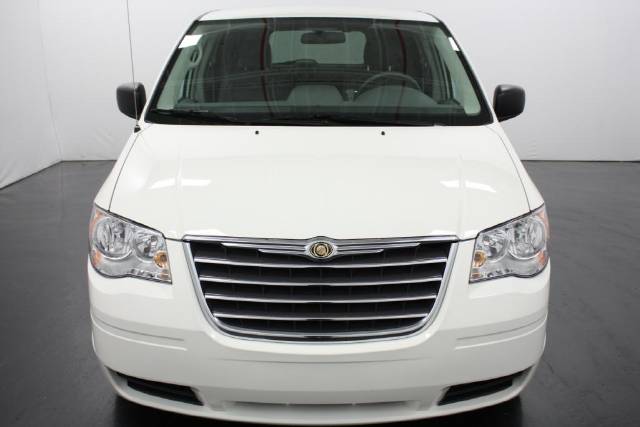 2009 Chrysler Town and Country Elk Conversion Van