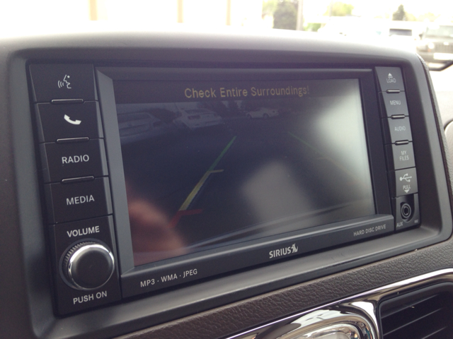 2011 Chrysler Town & Country Limited NAV 4X4