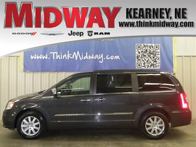 2012 Chrysler Town and Country Limited NAV 4X4