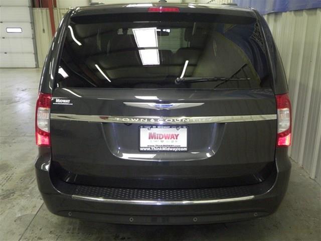 2012 Chrysler Town and Country Limited NAV 4X4