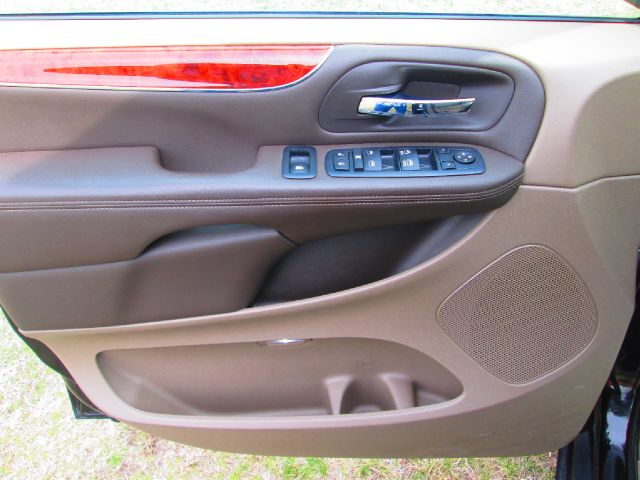 2013 Chrysler Town and Country 3.5