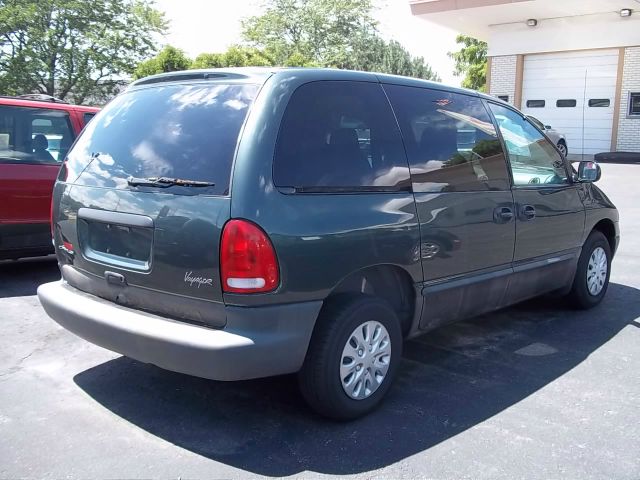 2000 Chrysler Voyager Unknown
