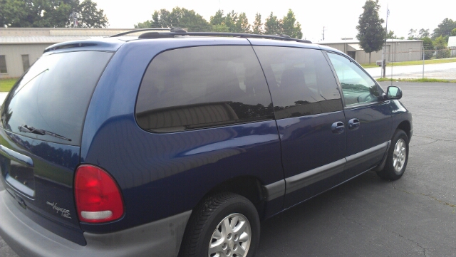 2000 Chrysler Voyager Unknown