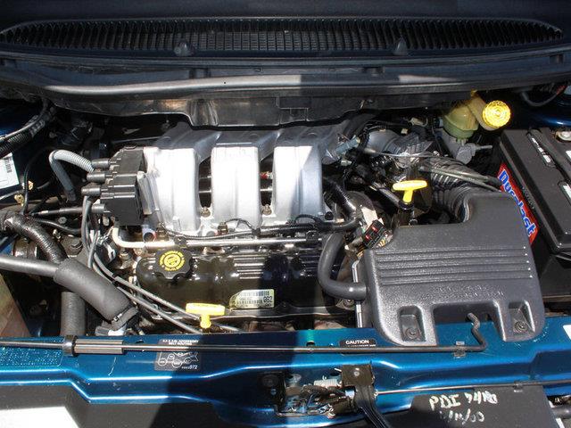 2000 Chrysler Voyager SE