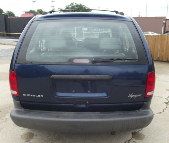 2000 Chrysler Voyager Unknown