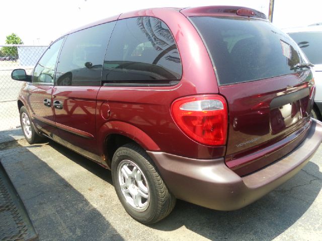 2001 Chrysler Voyager Unknown