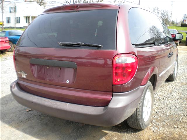 2001 Chrysler Voyager Base
