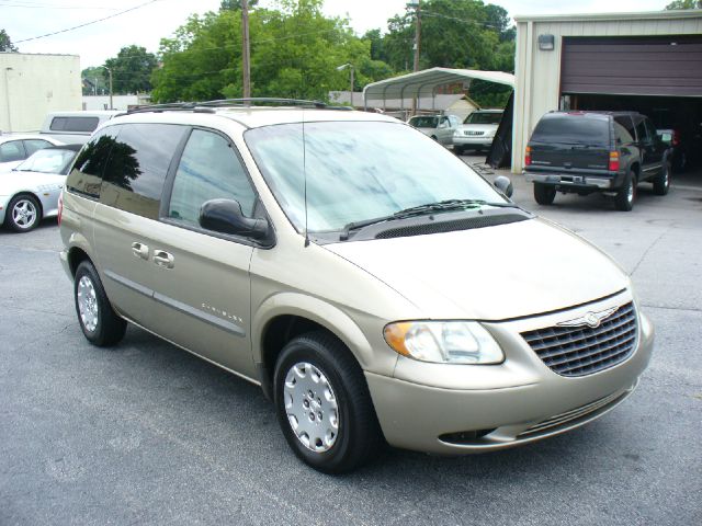 2001 Chrysler Voyager Elk Conversion Van