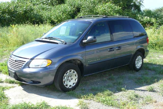 2001 Chrysler Voyager Elk Conversion Van