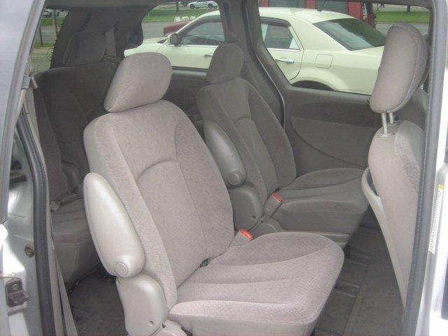 2001 Chrysler Voyager Elk Conversion Van