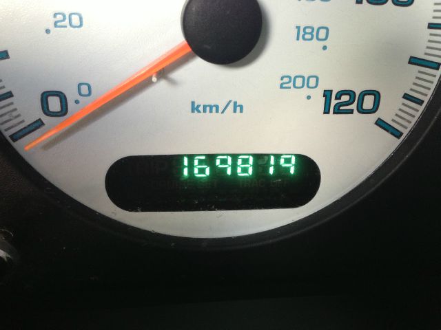 2001 Chrysler Voyager Base