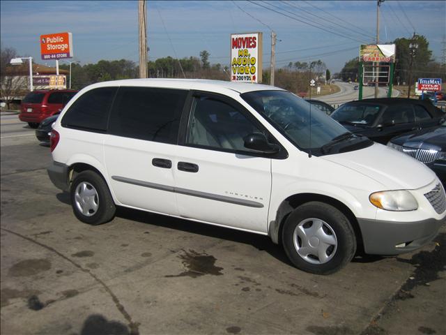 2001 Chrysler Voyager Base