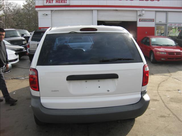 2001 Chrysler Voyager Base