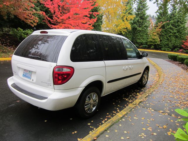 2002 Chrysler Voyager Elk Conversion Van