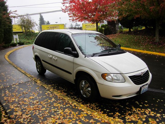 2002 Chrysler Voyager Elk Conversion Van