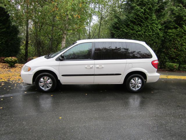 2002 Chrysler Voyager Elk Conversion Van