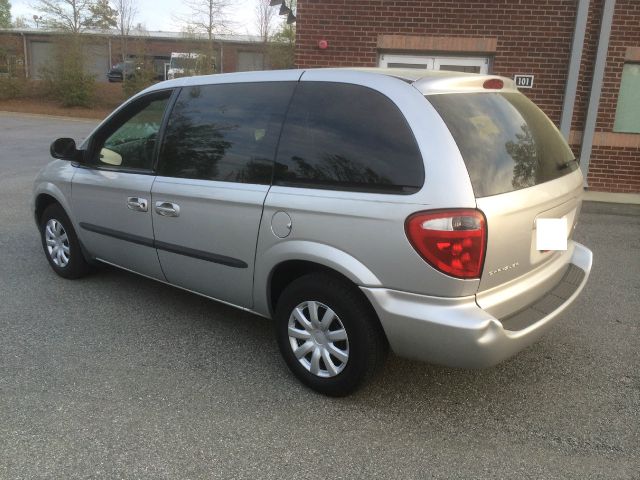 2003 Chrysler Voyager Unknown