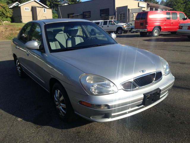 2000 Daewoo Nubira Sport -5 Speed-stick-4x4