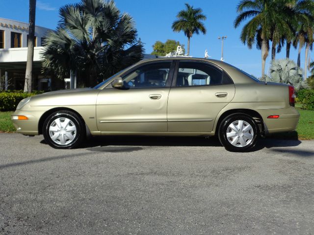 2001 Daewoo Nubira Sport -5 Speed-stick-4x4