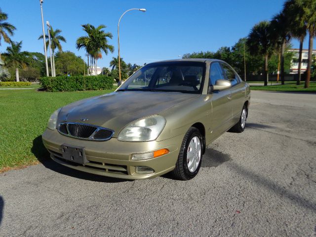 2001 Daewoo Nubira Sport -5 Speed-stick-4x4