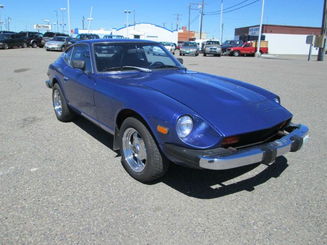 1975 Datsun 320 XLT Crew 4x4 (marshalltown)