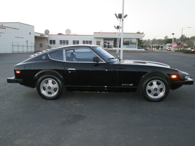 1978 Datsun 320 Navigation6 Speedrecaro Seats AWD Sedan