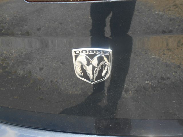 2008 Dodge Avenger Deluxe Convertible