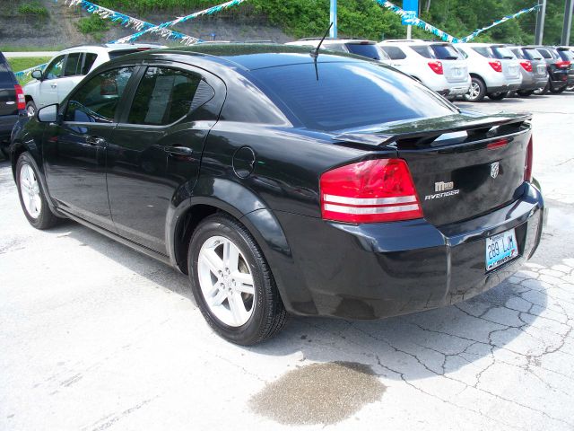 2008 Dodge Avenger S