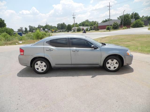 2008 Dodge Avenger SE