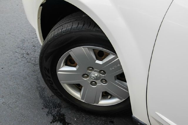 2008 Dodge Avenger LS Flex Fuel 4x4 This Is One Of Our Best Bargains