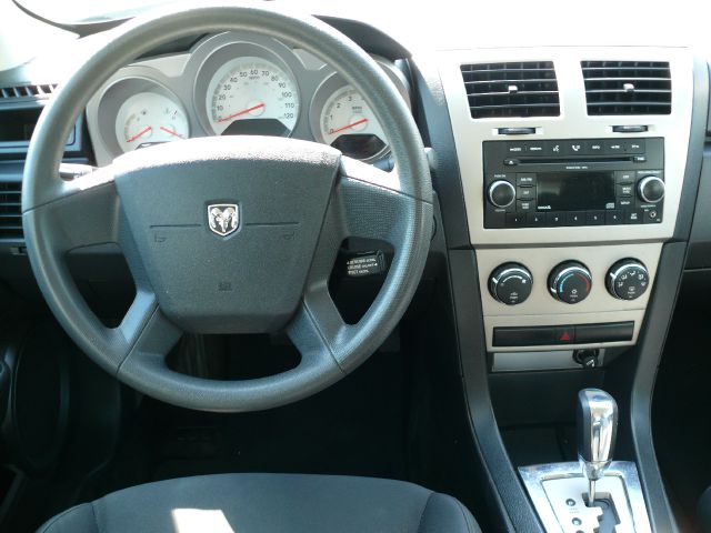 2009 Dodge Avenger SE