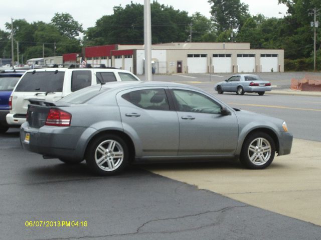 2009 Dodge Avenger S