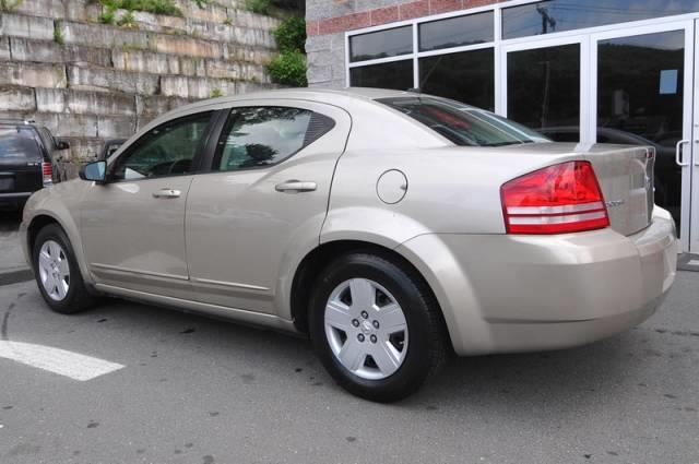 2009 Dodge Avenger SE