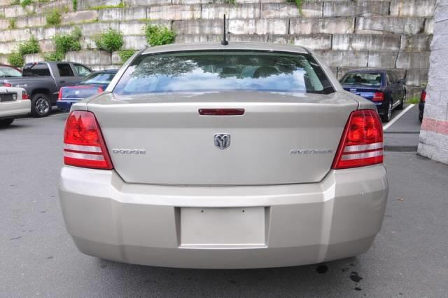 2009 Dodge Avenger SE