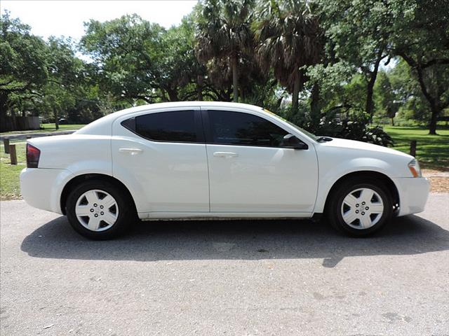 2010 Dodge Avenger Unknown