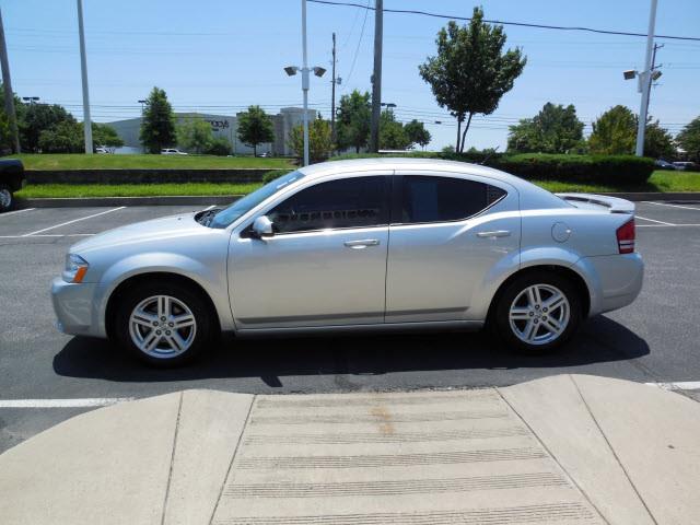 2010 Dodge Avenger Deluxe Convertible