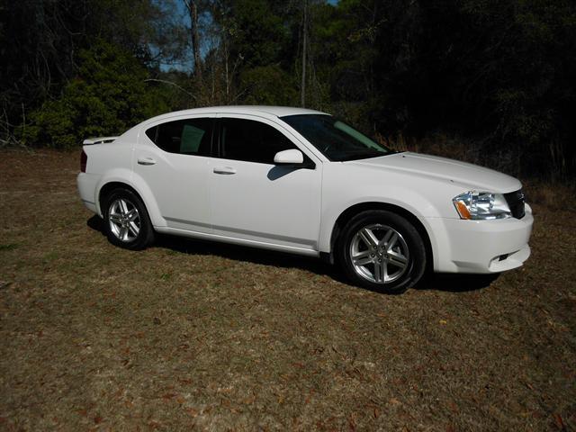 2010 Dodge Avenger 4dr Quad Cab 160.5 WB 4WD SLT