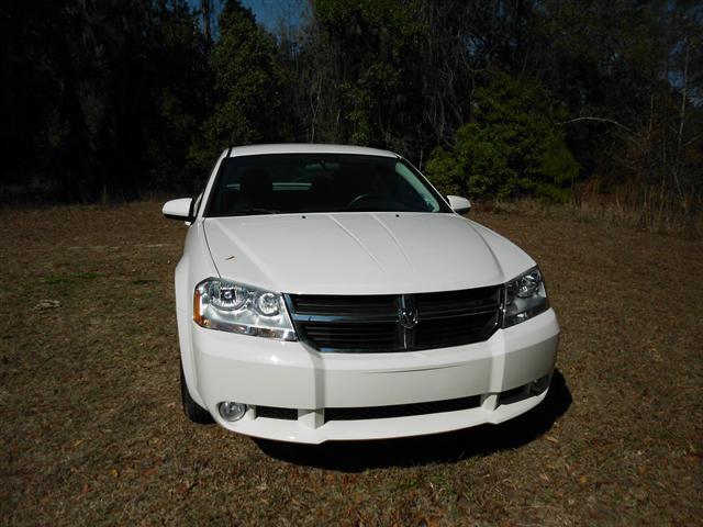 2010 Dodge Avenger 4dr Quad Cab 160.5 WB 4WD SLT