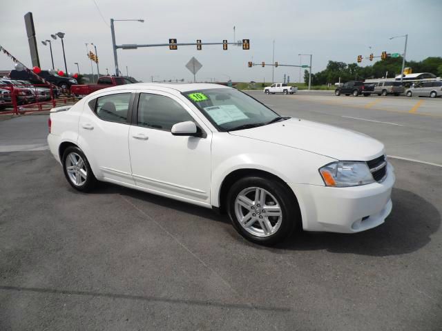 2010 Dodge Avenger Deluxe Convertible