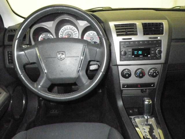 2010 Dodge Avenger Deluxe Convertible