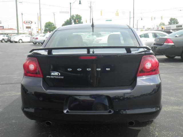 2011 Dodge Avenger Limited Sto-n-go FWD