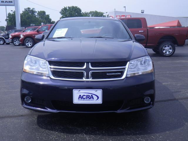 2011 Dodge Avenger Limited Sto-n-go FWD