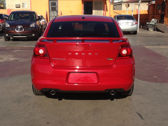 2012 Dodge Avenger eL Minivan 4D