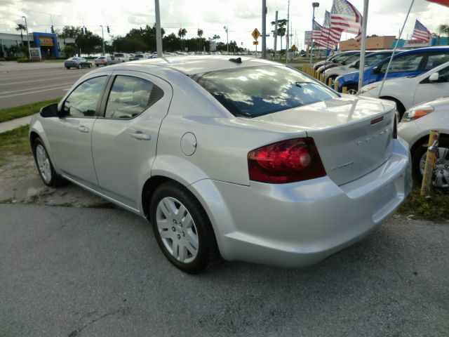 2012 Dodge Avenger SE