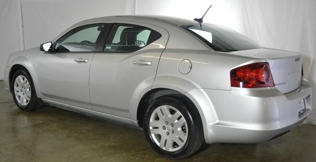 2012 Dodge Avenger SE