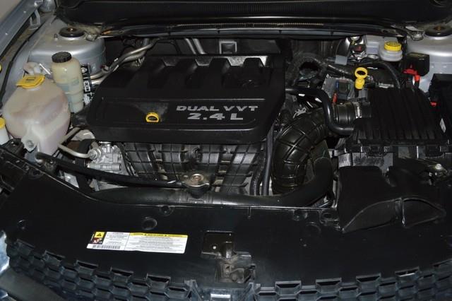 2012 Dodge Avenger SE