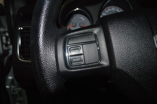 2012 Dodge Avenger SE