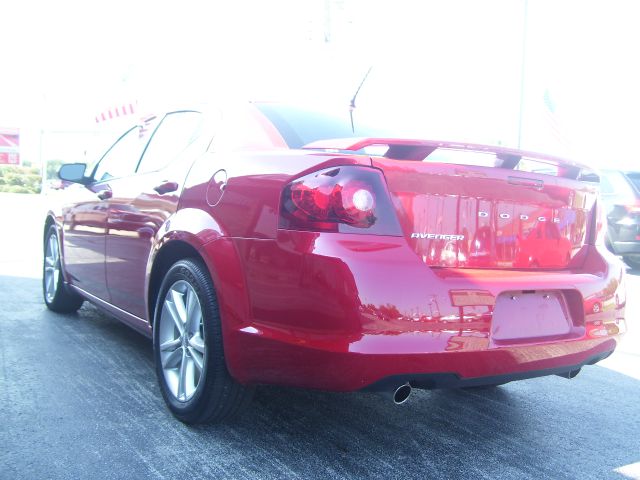 2012 Dodge Avenger SE